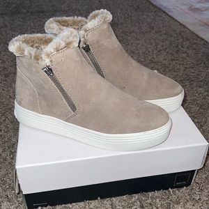 Dolce Vita Women's Tea Platform High-Top Sneaker